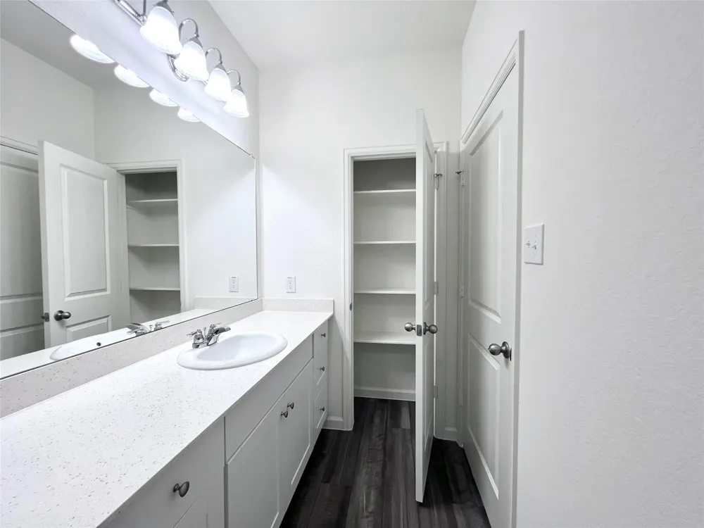 680 Amesbury Road Conroe, TX 77316
