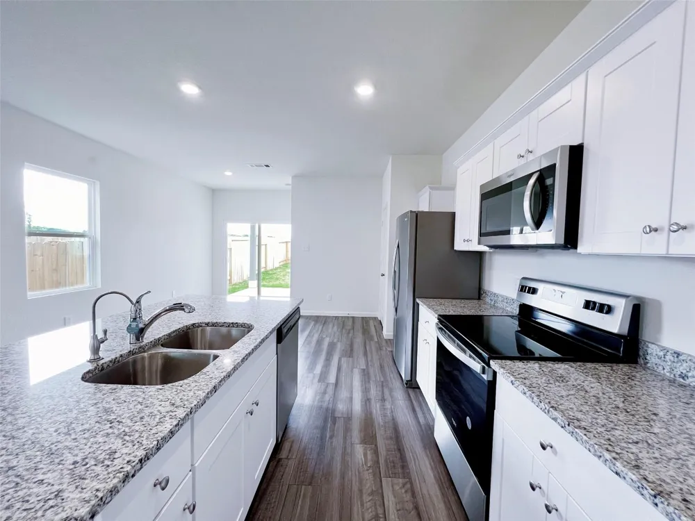 680 Amesbury Road Conroe, TX 77316