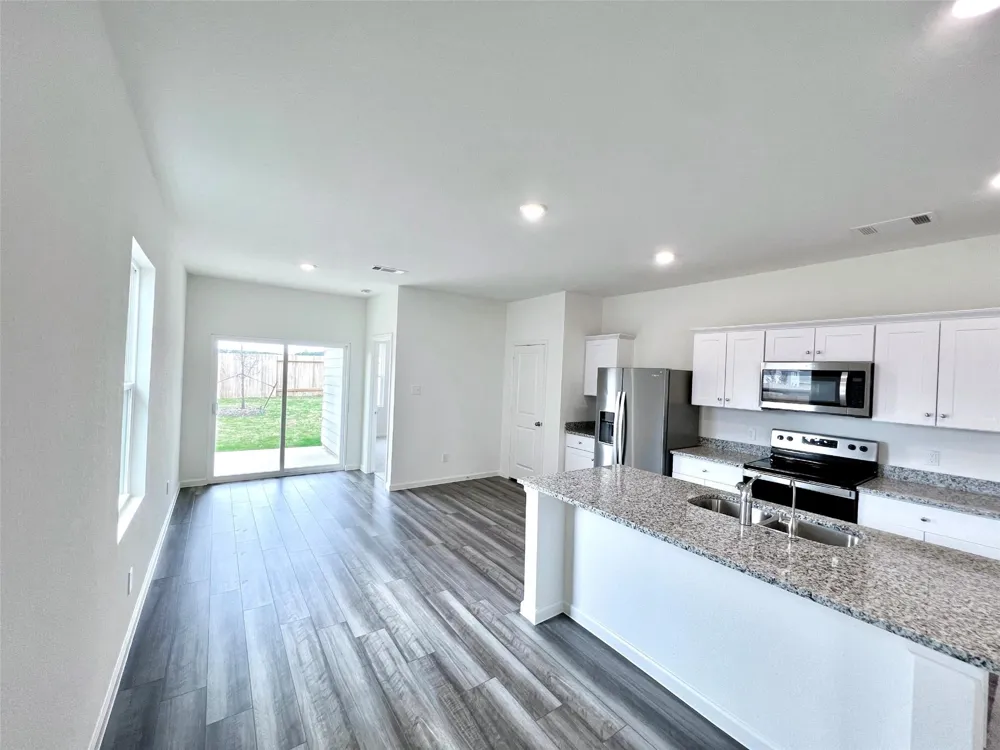 680 Amesbury Road Conroe, TX 77316