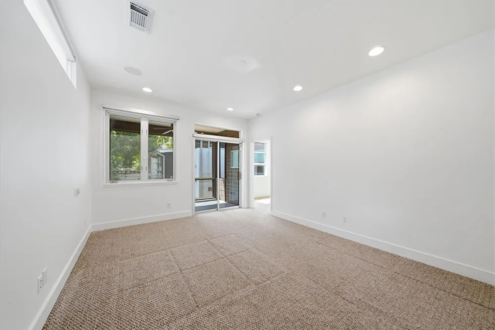 7002 Newcastle Street Bellaire, TX 77401