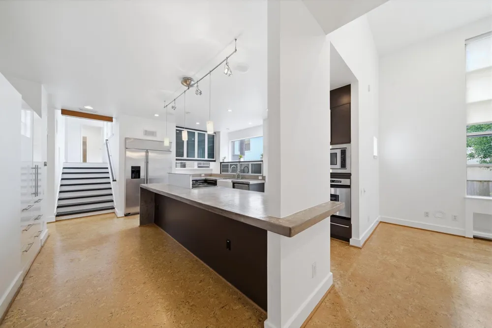 7002 Newcastle Street Bellaire, TX 77401