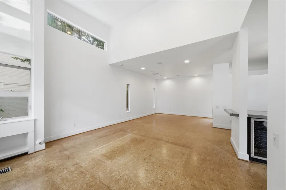7002 Newcastle Street Bellaire, TX 77401