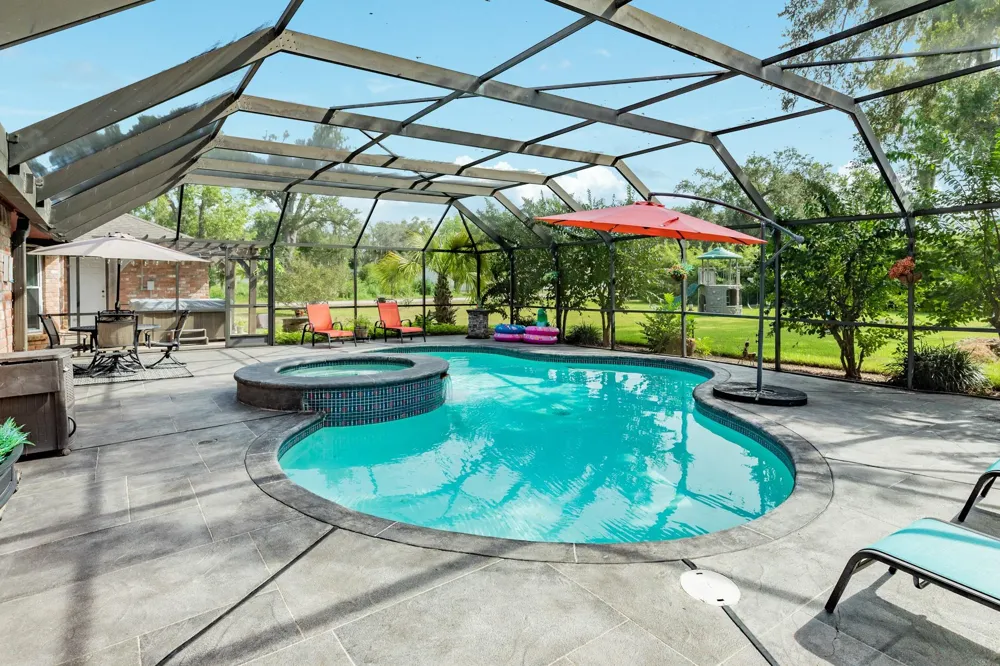114 Division Road Lake Jackson, TX 77566