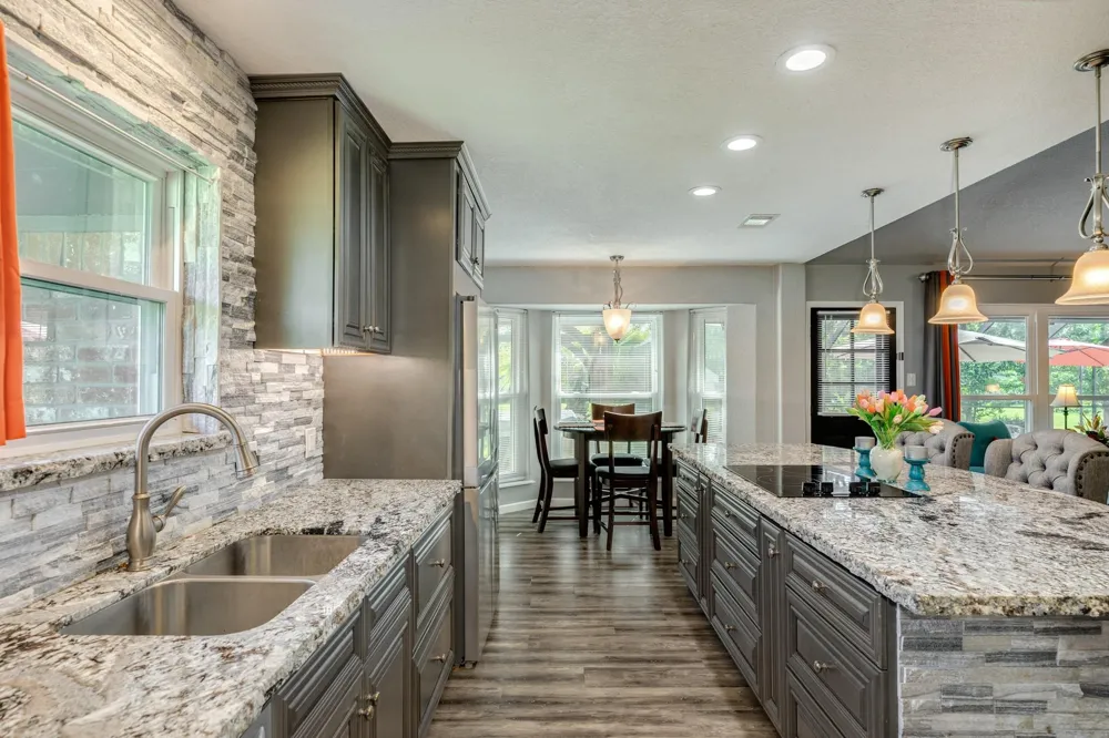 114 Division Road Lake Jackson, TX 77566