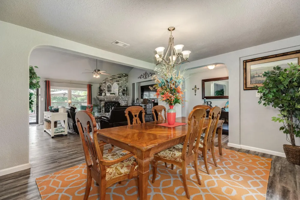 114 Division Road Lake Jackson, TX 77566