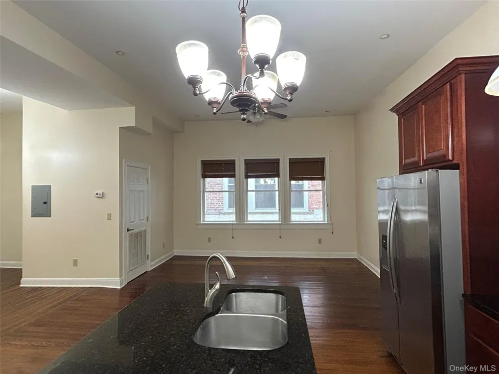 337 Main Street #2R Poughkeepsie, NY 12601