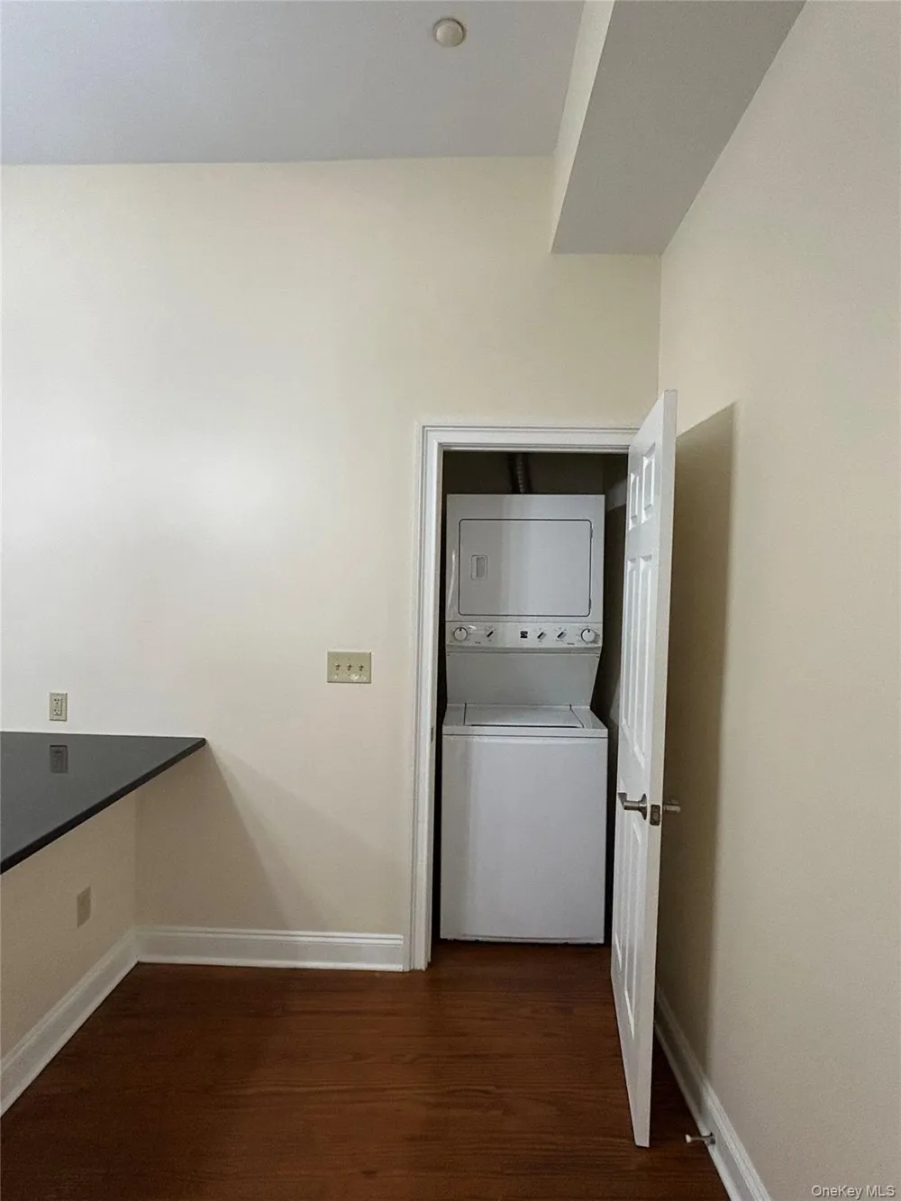 337 Main Street #2R Poughkeepsie, NY 12601