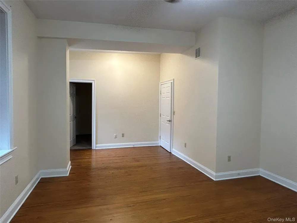 337 Main Street #2R Poughkeepsie, NY 12601