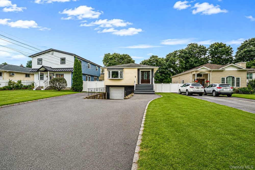 68 Prospect Drive Brentwood, NY 11717
