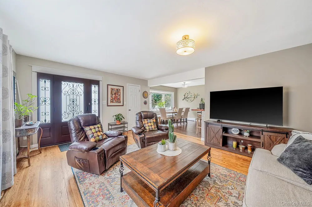 68 Prospect Drive Brentwood, NY 11717