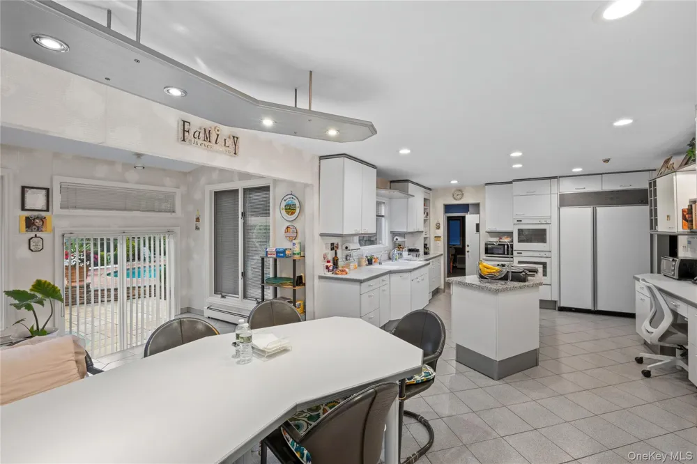 1 Jason Court Dix Hills, NY 11746
