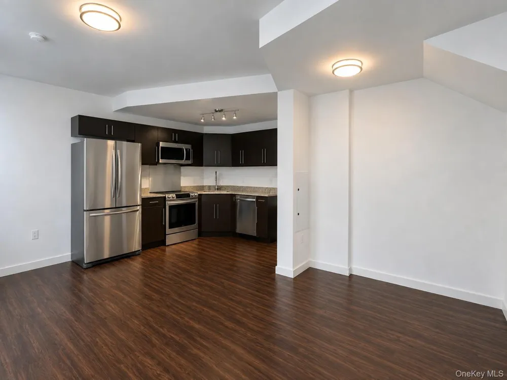13 Main Street #3E Yonkers, NY 10701
