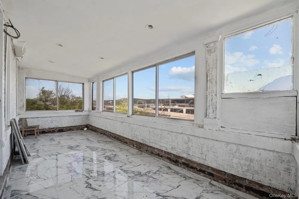 10505 Ditmars Boulevard East Elmhurst, NY 11369