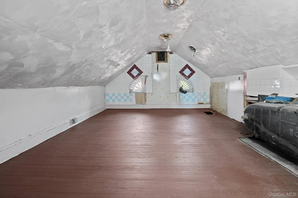 10505 Ditmars Boulevard East Elmhurst, NY 11369