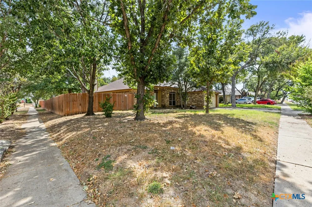 5110 Glenoak Drive Killeen, TX 76542