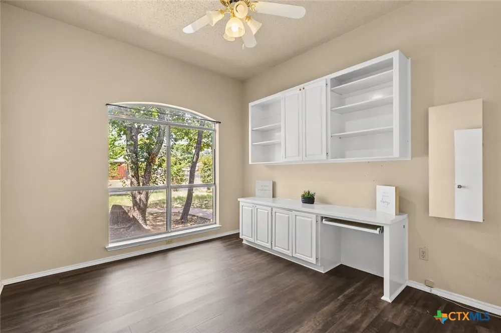 5110 Glenoak Drive Killeen, TX 76542
