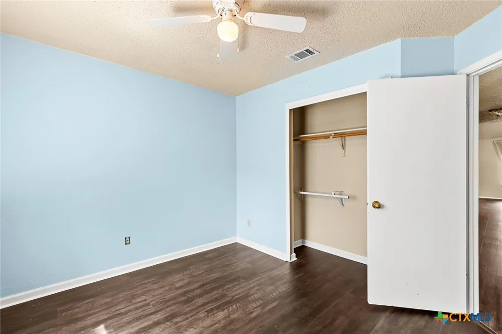 5110 Glenoak Drive Killeen, TX 76542