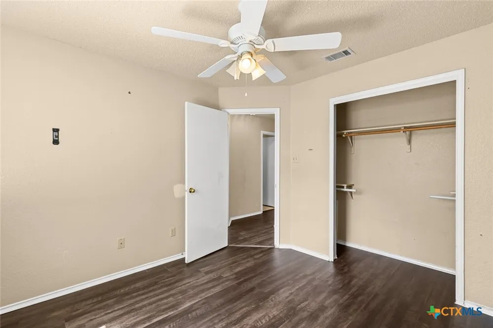 5110 Glenoak Drive Killeen, TX 76542