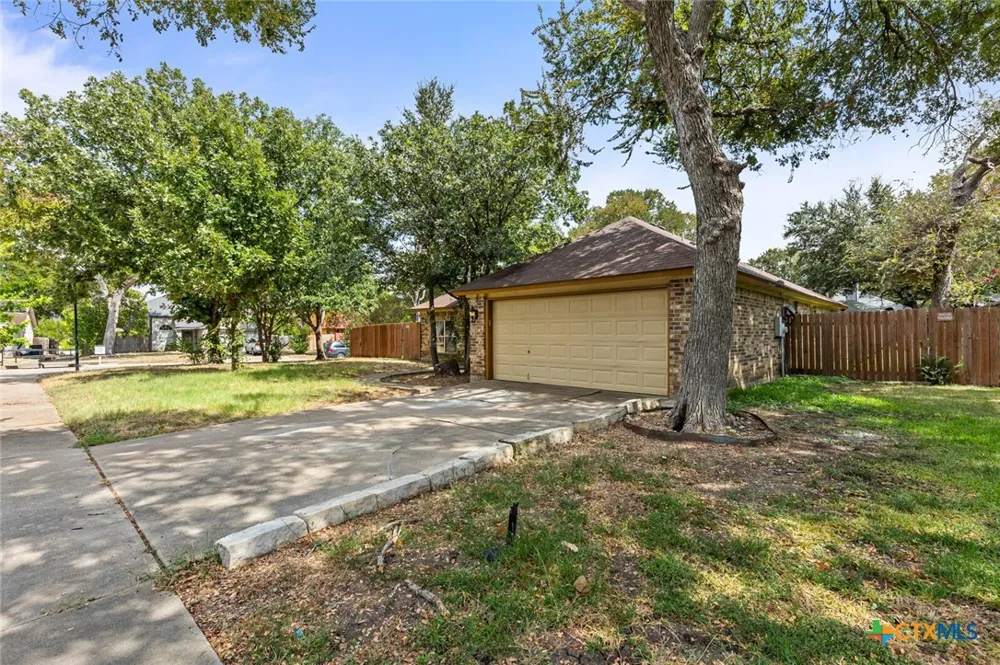 5110 Glenoak Drive Killeen, TX 76542