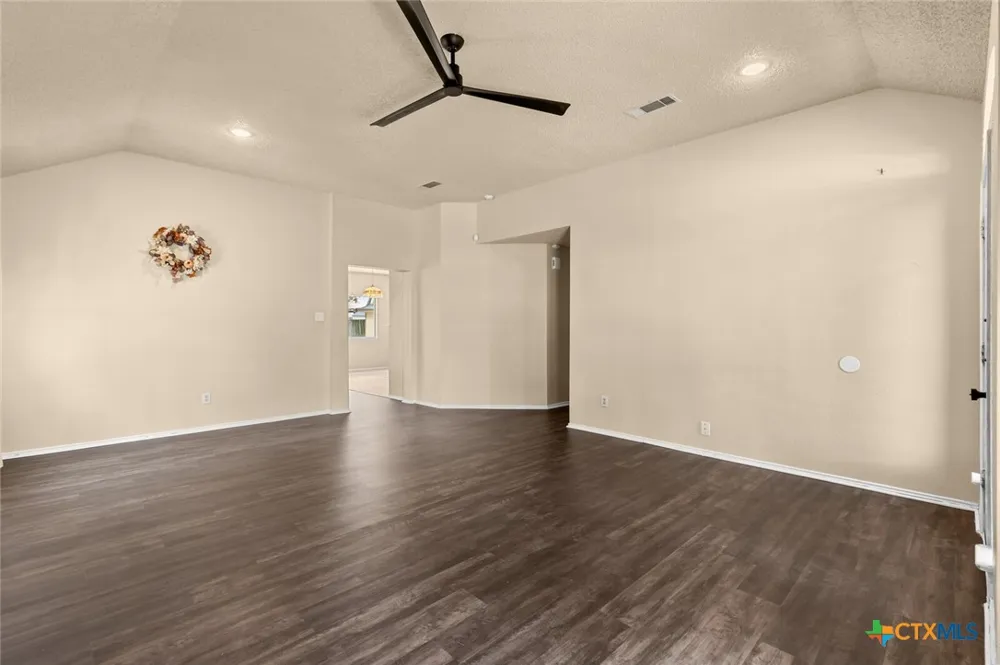5110 Glenoak Drive Killeen, TX 76542