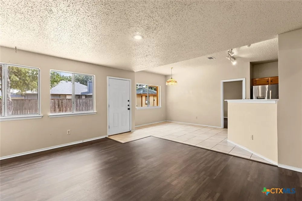5110 Glenoak Drive Killeen, TX 76542