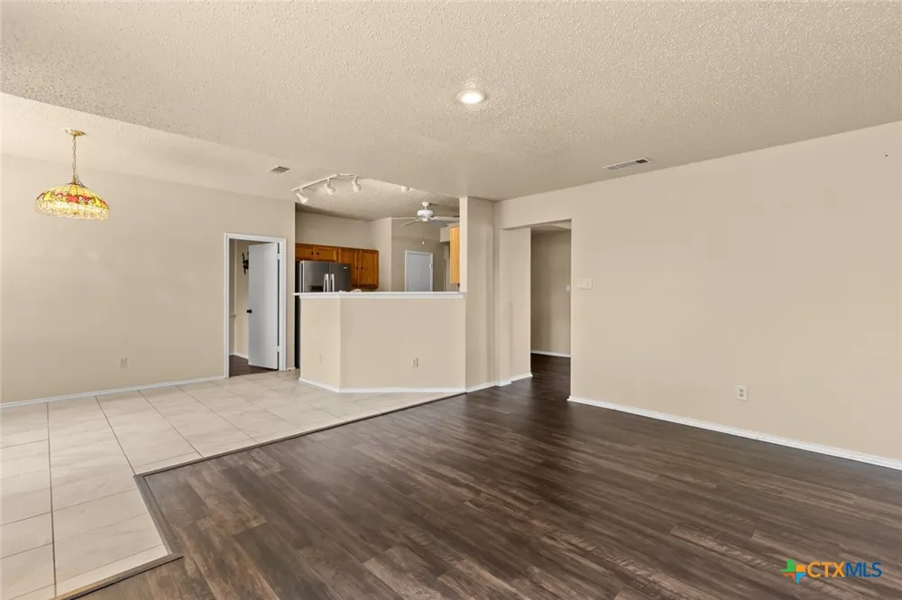 5110 Glenoak Drive Killeen, TX 76542