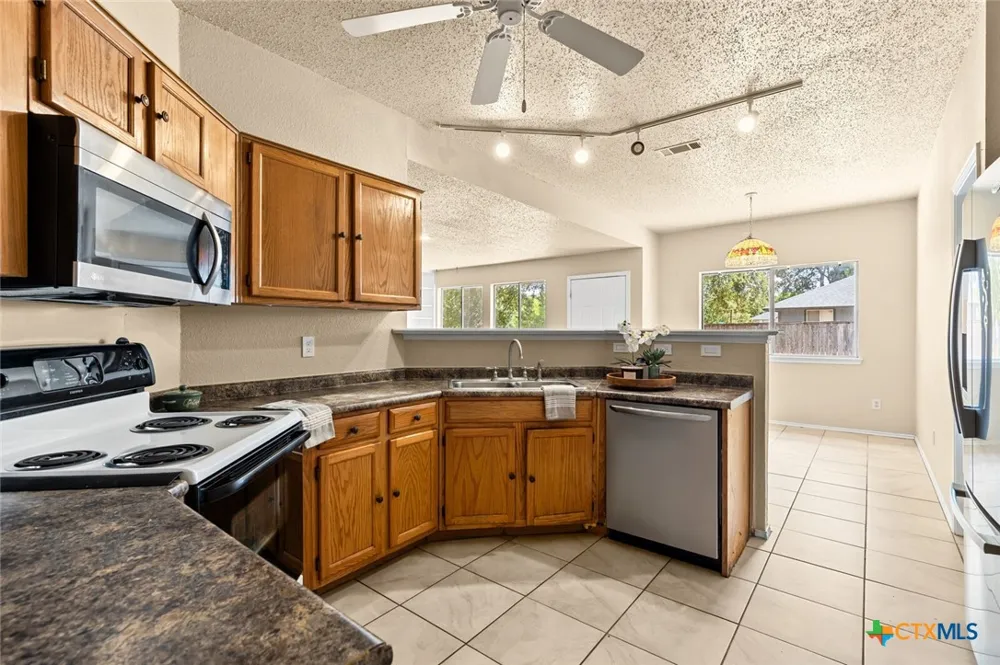 5110 Glenoak Drive Killeen, TX 76542