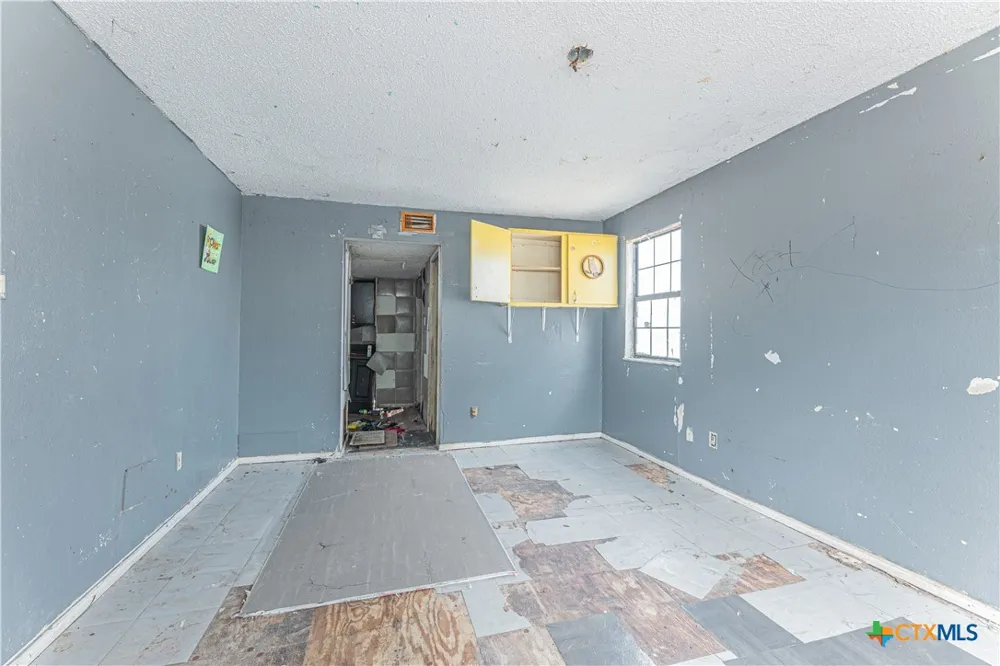 407 14th Gatesville, TX 76528