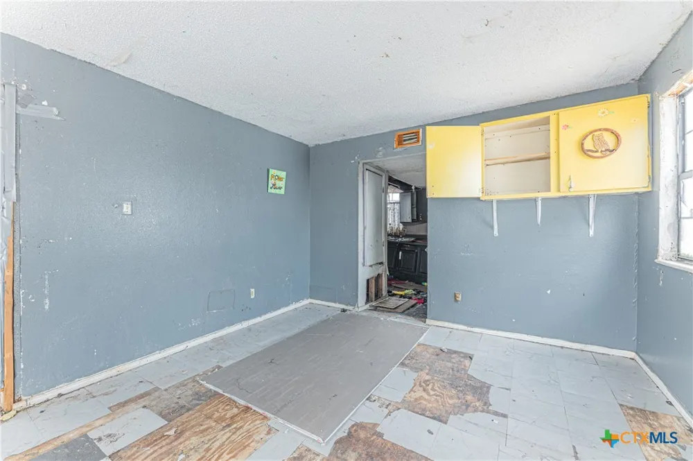 407 14th Gatesville, TX 76528