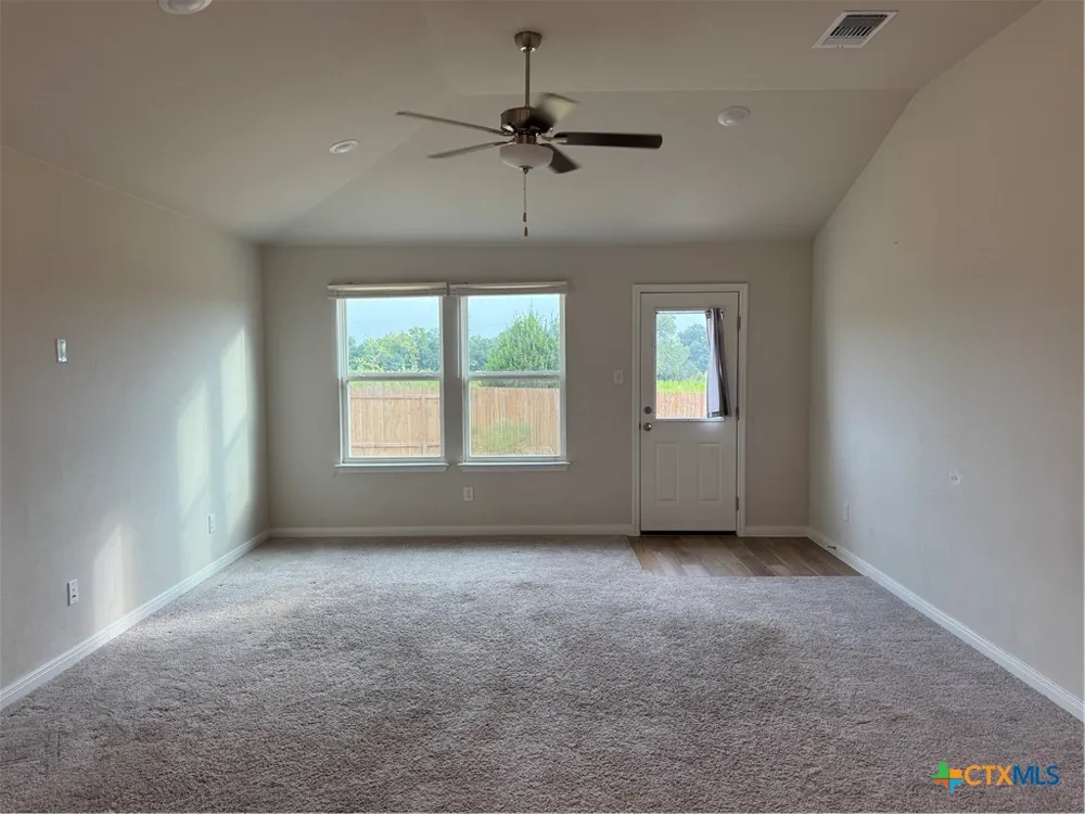 4229 Lugard Drive Killeen, TX 76542