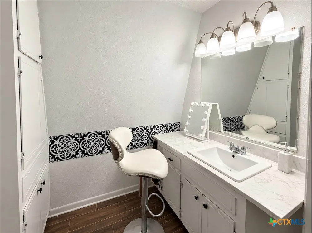 903 Davie Lee Drive Copperas Cove, TX 76522