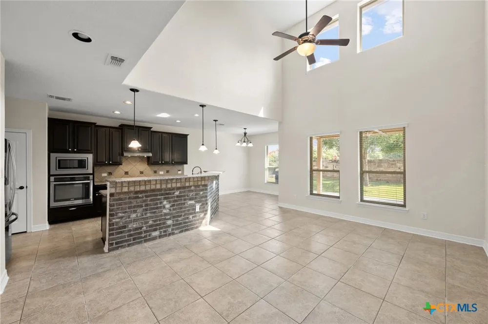 1014 Easton Drive San Marcos, TX 78666