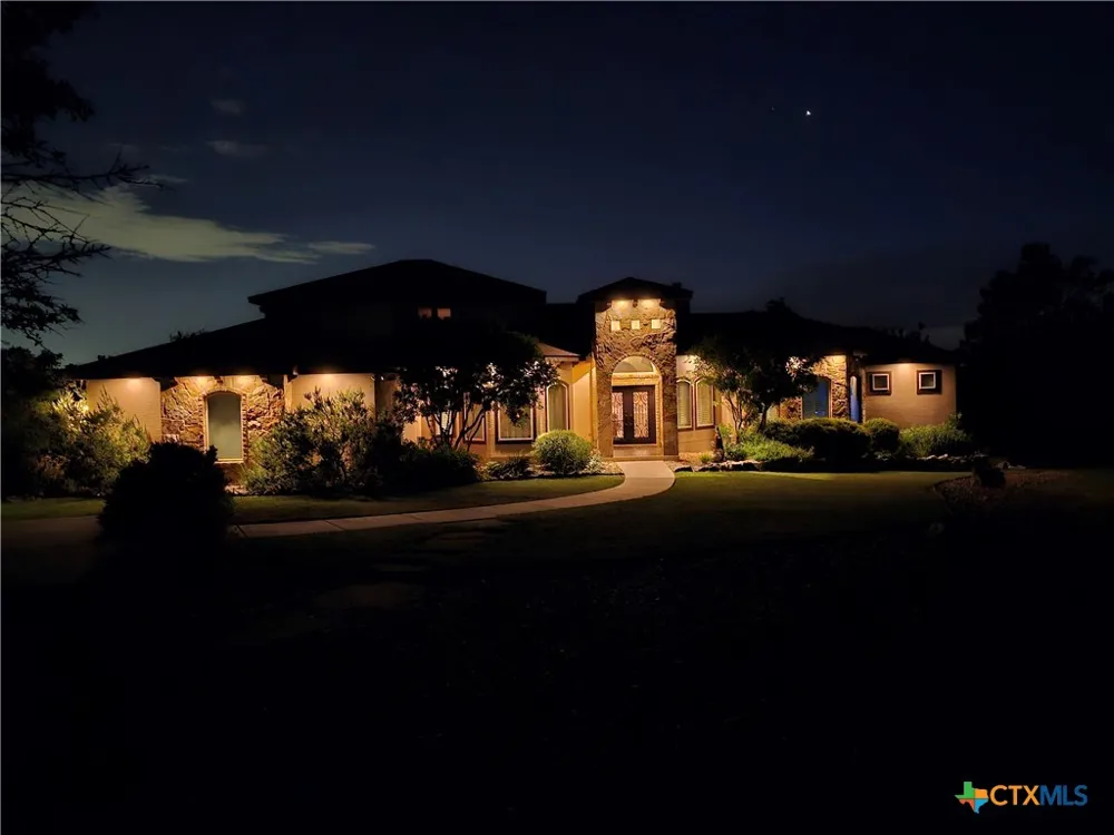 2613 Red Bud Way New Braunfels, TX 78132