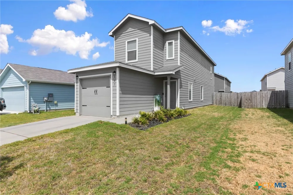 587 Commander Abbott Drive Jarrell, TX 76537
