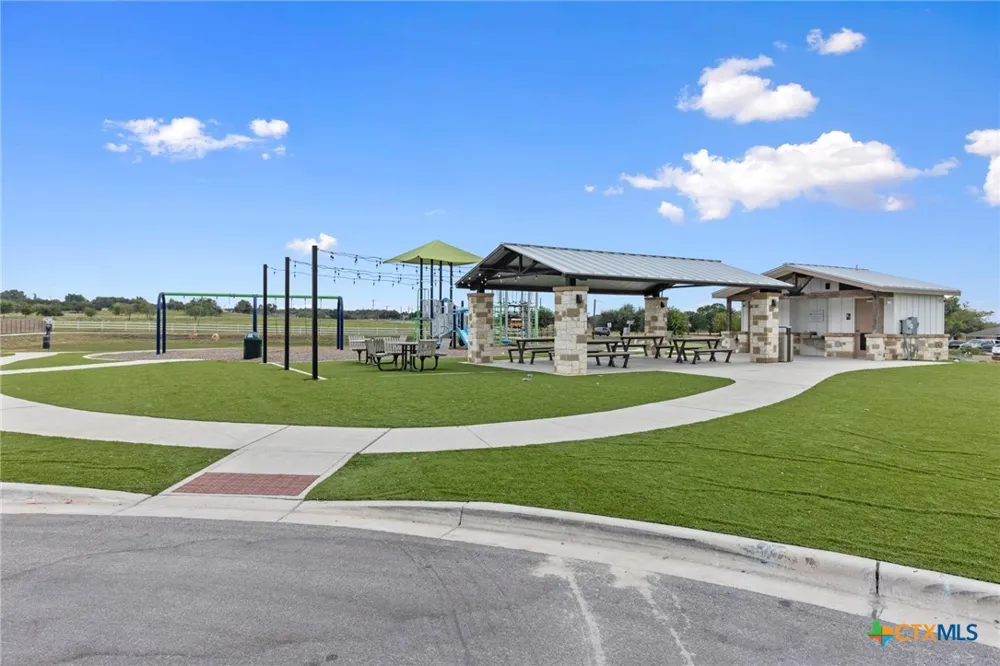 587 Commander Abbott Drive Jarrell, TX 76537