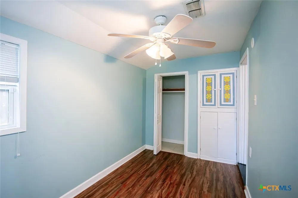 907 Craig Street Victoria, TX 77901