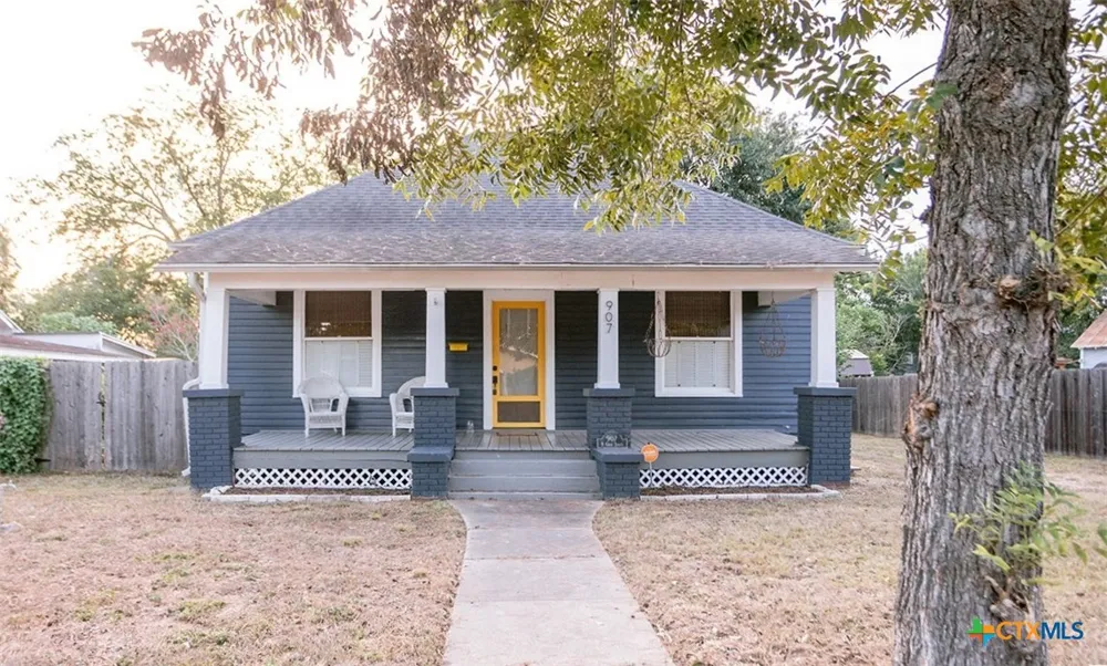 907 Craig Street Victoria, TX 77901