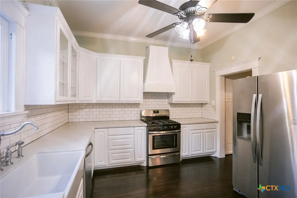 907 Craig Street Victoria, TX 77901