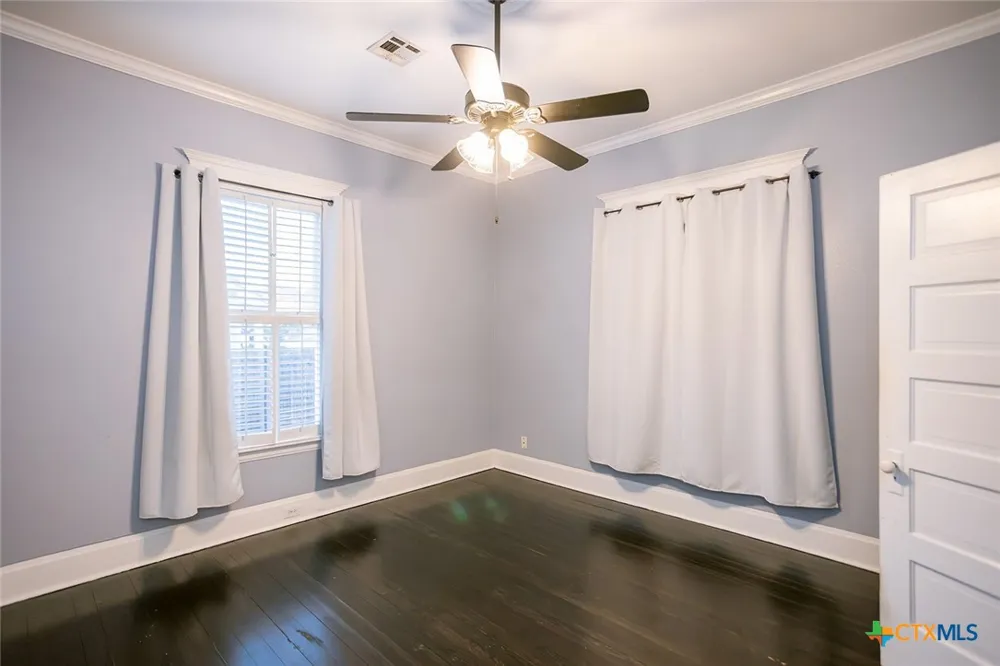 907 Craig Street Victoria, TX 77901