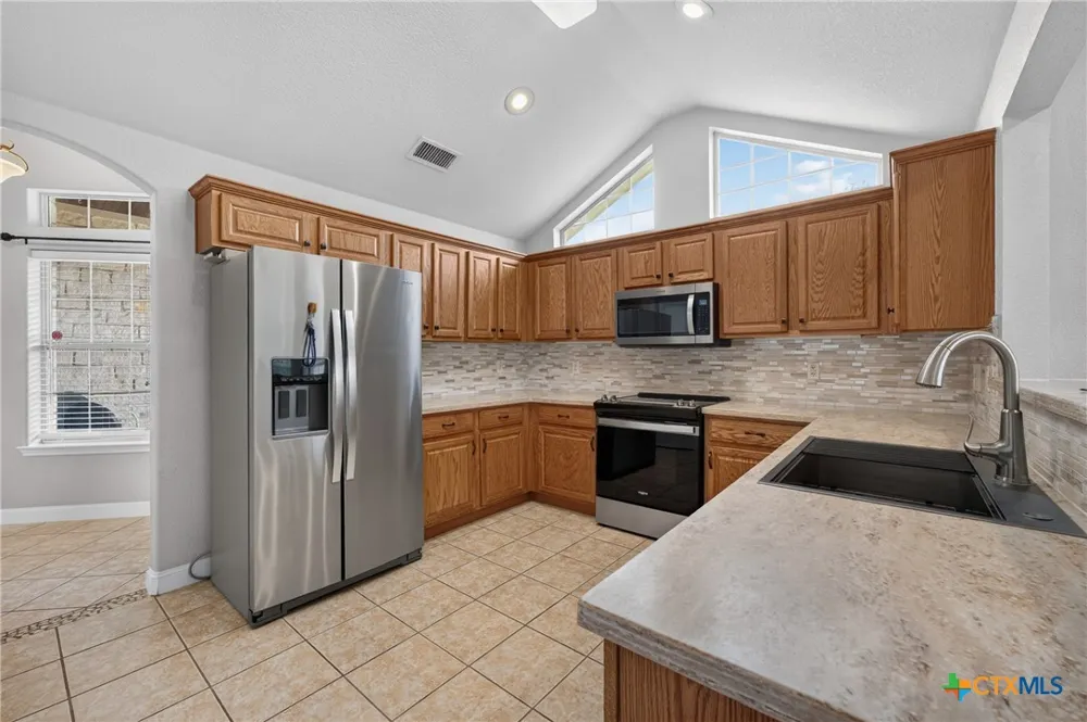 3000 Phoenix Drive Killeen, TX 76543
