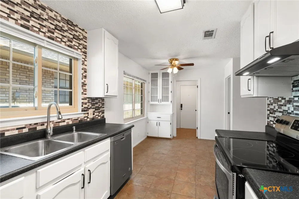 2202 Winchester Drive Temple, TX 76502