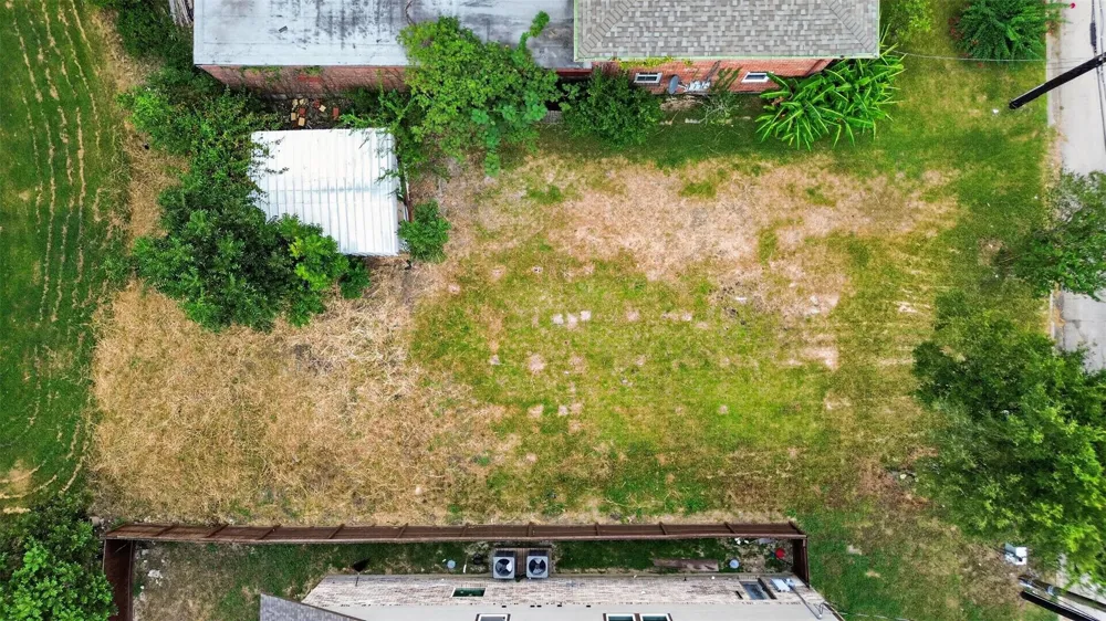 206 West Thomas Avenue Pasadena, TX 77506