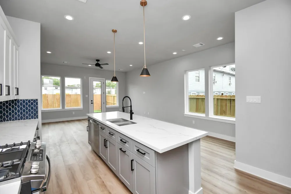 6817 Peerless Street Houston, TX 77021