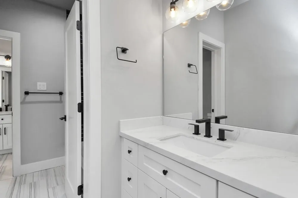 6817 Peerless Street Houston, TX 77021