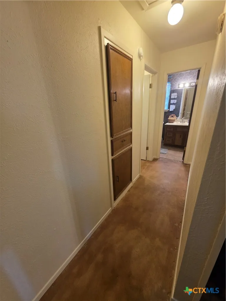 1611 E Messick Loop Round Rock, TX 78681