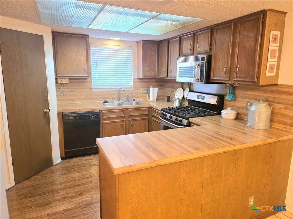 1611 E Messick Loop Round Rock, TX 78681