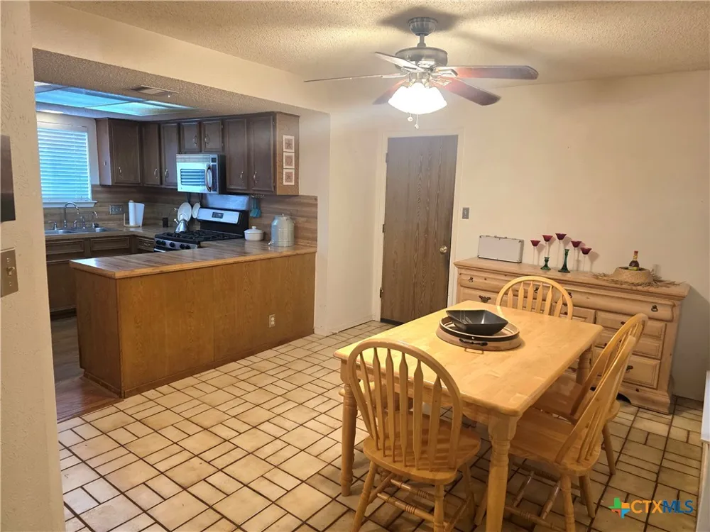 1611 E Messick Loop Round Rock, TX 78681