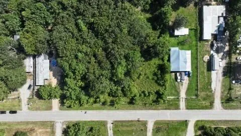 1616 County Road 3404 Cleveland, TX 77327