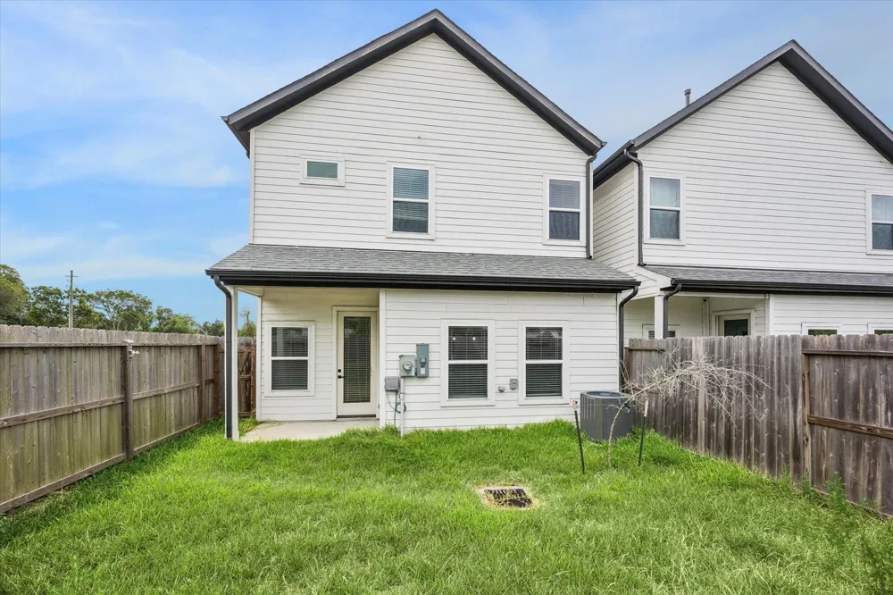 13163 Perennial Springs Drive Houston, TX 77048