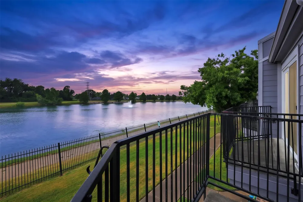 1714 Good Day Drive Missouri City, TX 77459